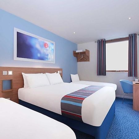 Travelodge London Ealing Εξωτερικό φωτογραφία