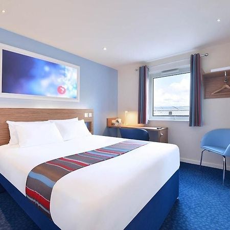 Travelodge London Ealing Εξωτερικό φωτογραφία