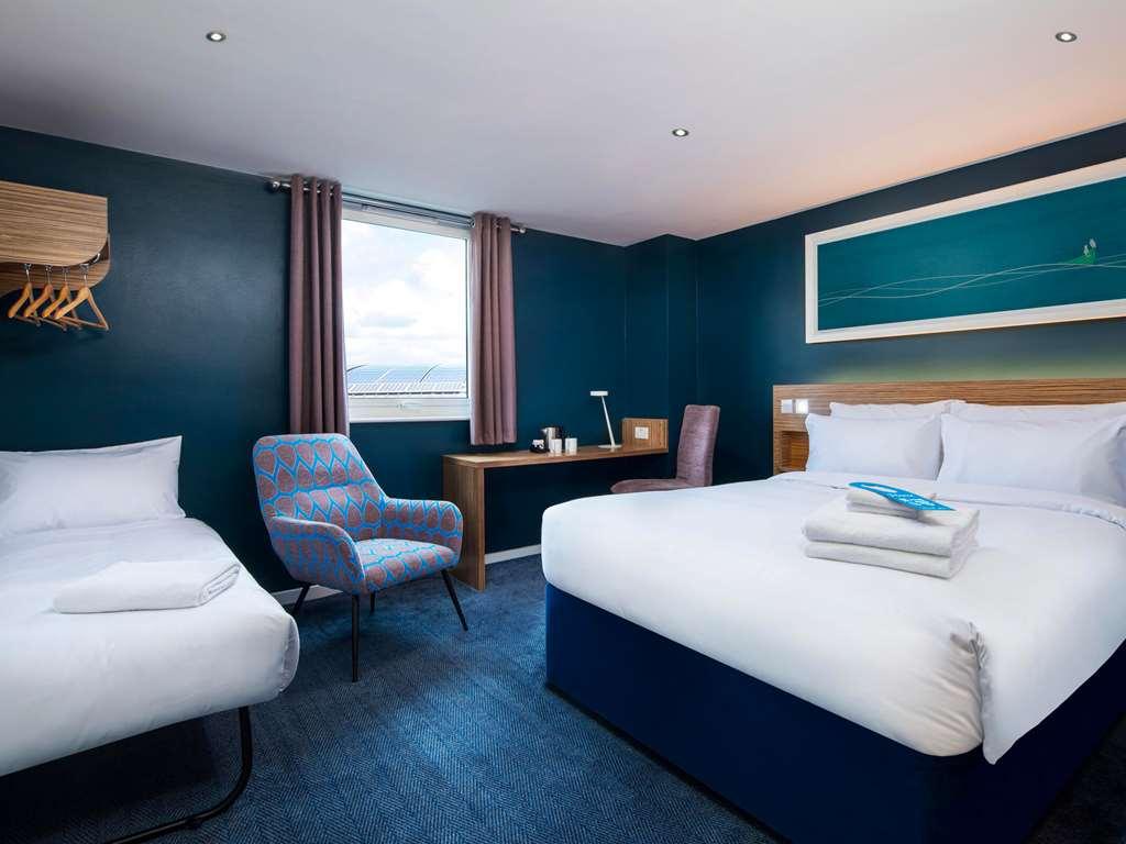 Travelodge London Ealing Δωμάτιο φωτογραφία