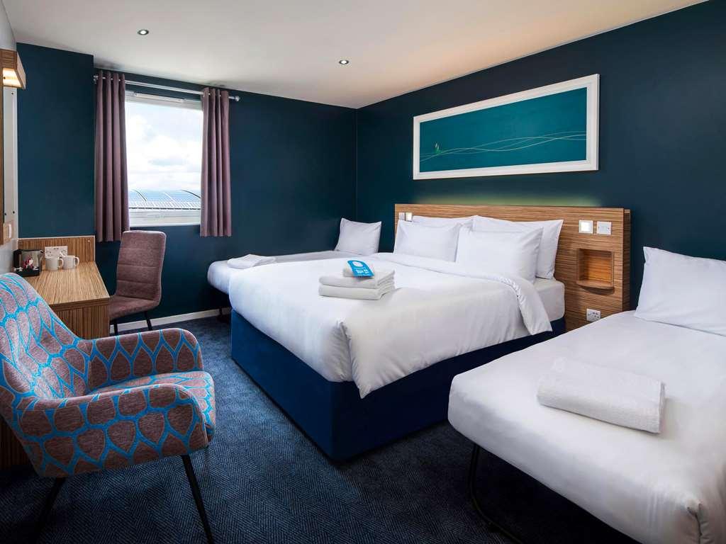 Travelodge London Ealing Δωμάτιο φωτογραφία