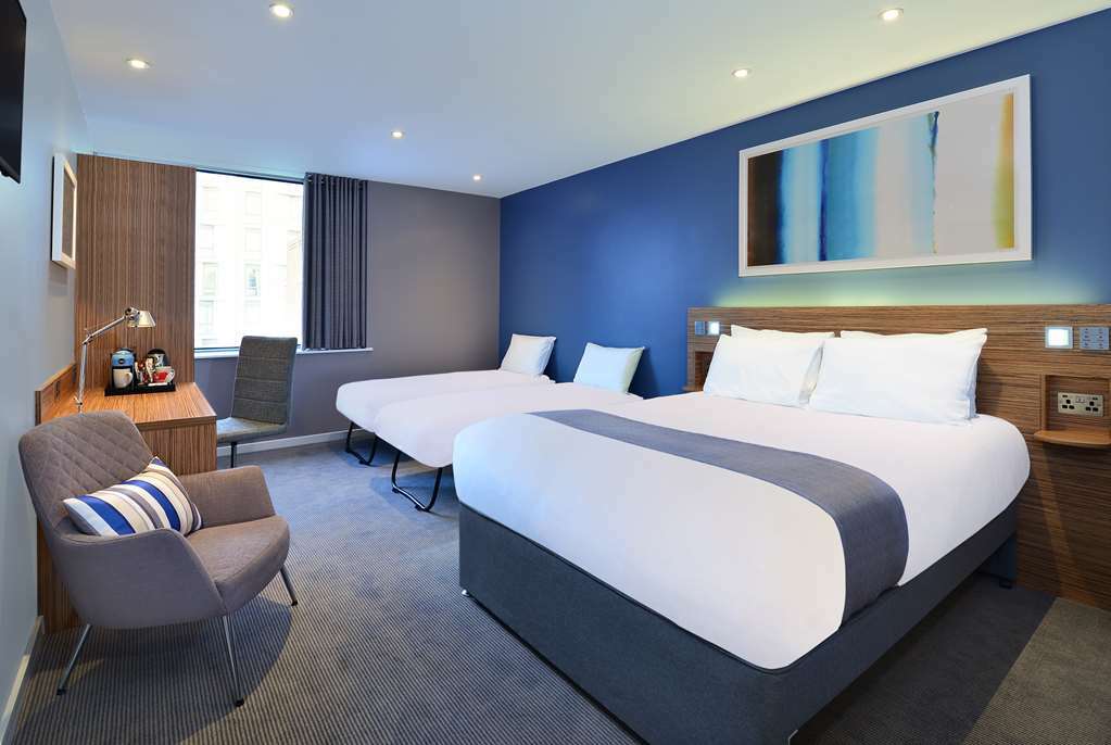 Travelodge London Ealing Δωμάτιο φωτογραφία