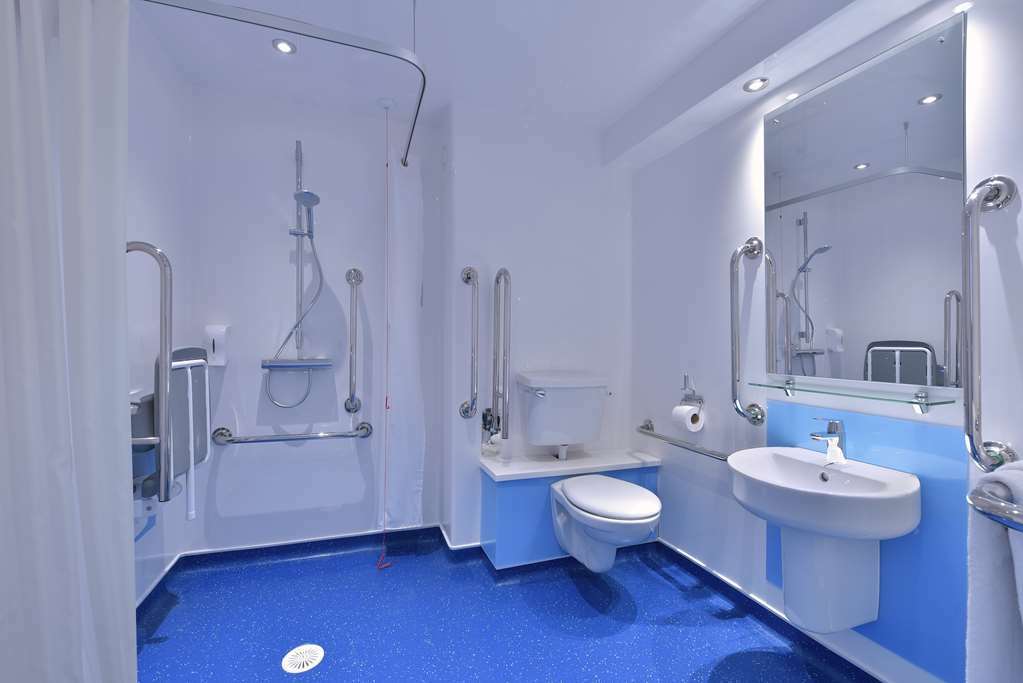 Travelodge London Ealing Δωμάτιο φωτογραφία